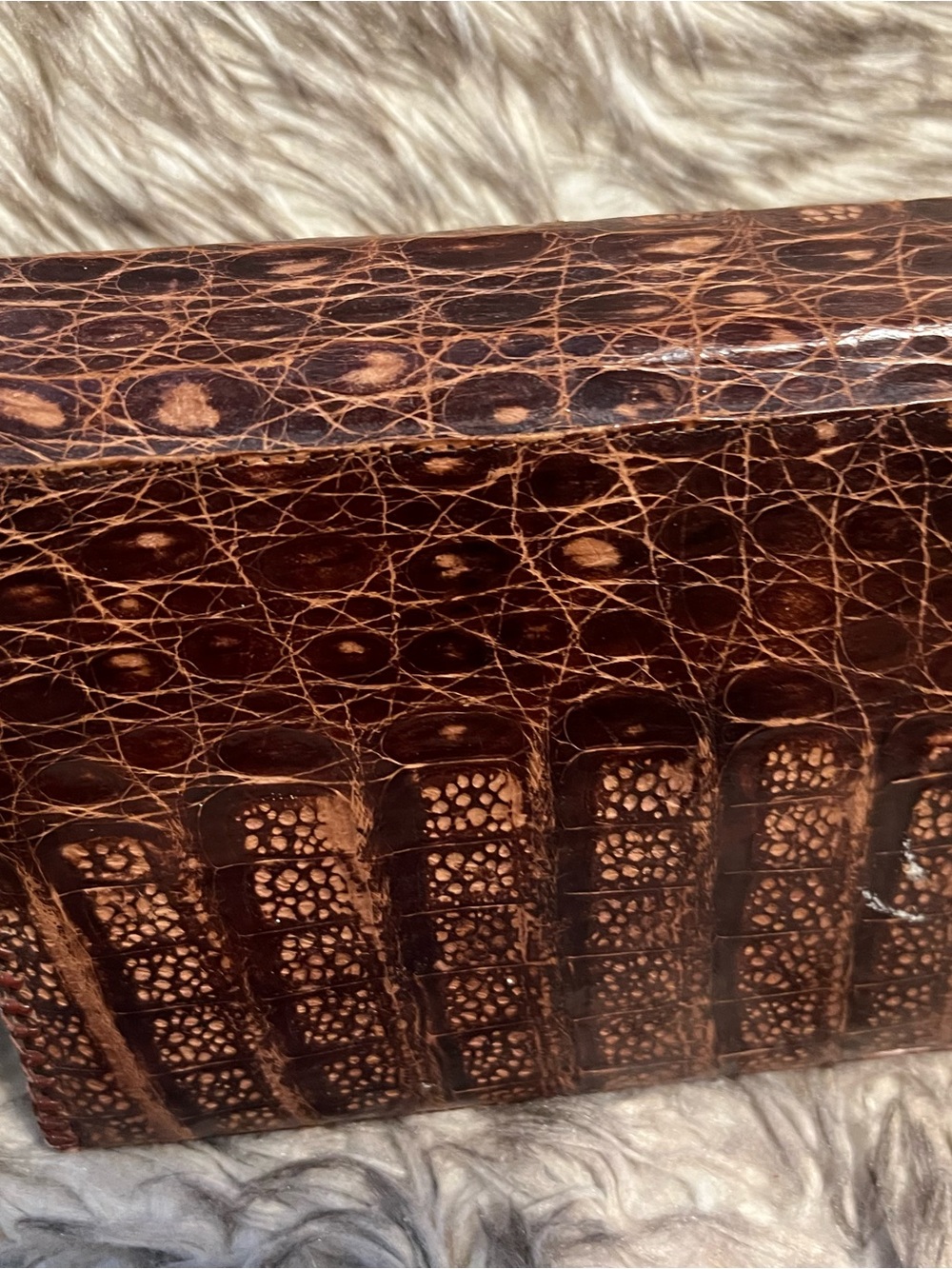 Vintage Brown ALLIGATOR Leather Clutch and Wristlet(2) Set (1 missing strap) - Picture 8 of 14